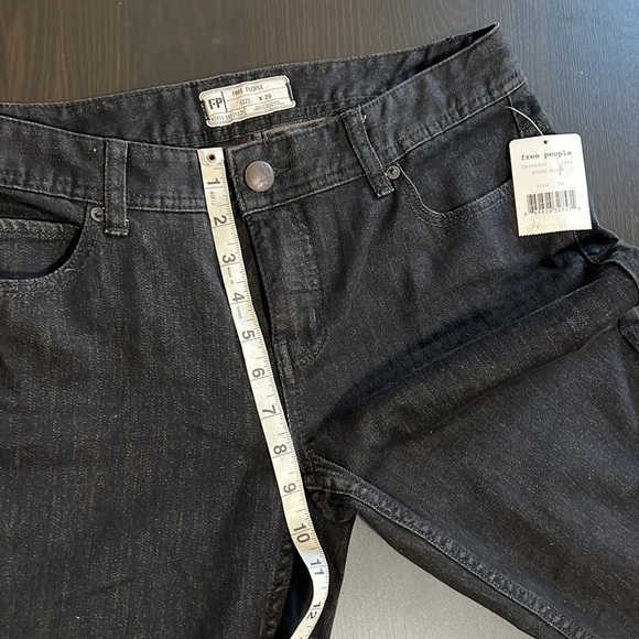 Free people distressed black jeans - Picture 6 of 9